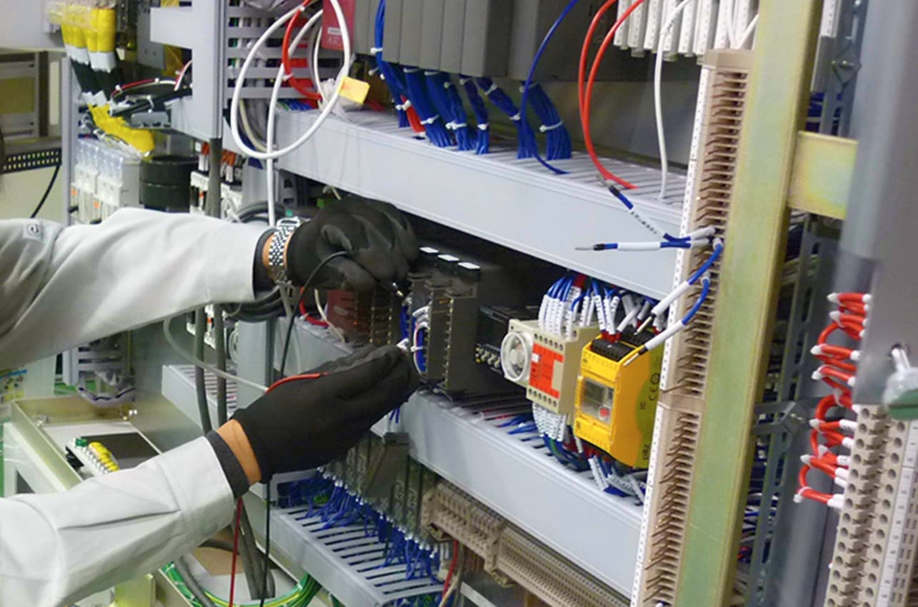 分電盤作業イメージ3